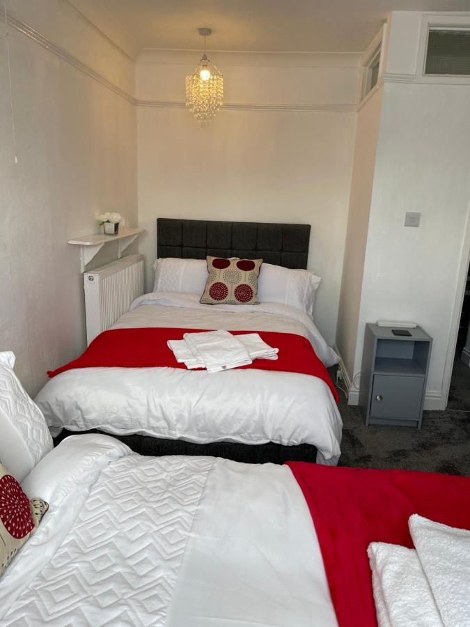 Apartment H &p Plymouth